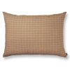 216839 dekoracni polstar 80 x 60 cm kostky hneda hneda bavlna ferm living