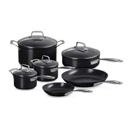225060 sada hrncu essential sada 6 ks cerna hlinik le creuset