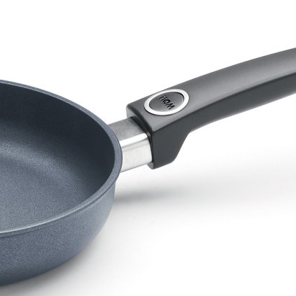 Tapadásmentes serpenyő DIAMOND LITE 24 cm, indukciós főzőlapra, WOLL