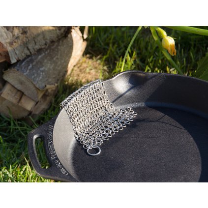Kültéri serpenyő GP25 25 cm, két fogantyúval, Petromax