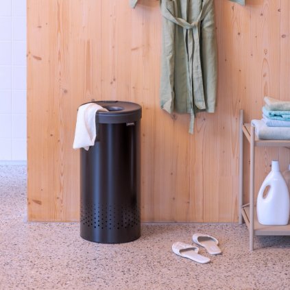 Brabantia szennyes kosár, 35 l, matt fekete, acél