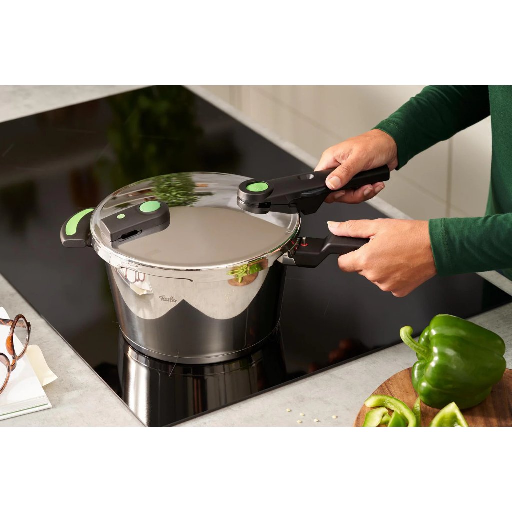 Pressure cooker VITAQUICK GREEN set of 2 pcs 4 5 l 2 5 l Fissler 329 Kulina