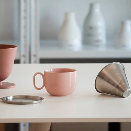 Lėtaeigis lašelinis kavinukas LĖTAS 12 cm, terakota, plastikas / nerūdijantis plienas, RIG-TIG