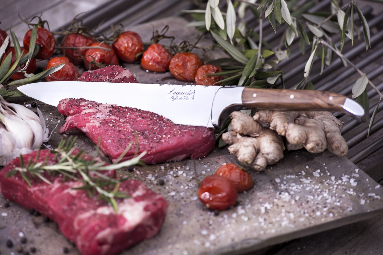 Šefo peilis LUXURY 20 cm, dovanų dėžutė, alyvuogių medžio rankena, Laguiole