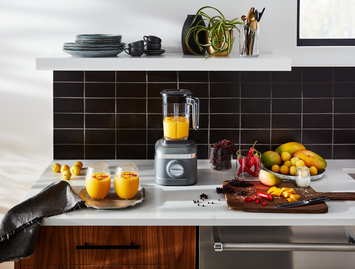 Stalinis trintuvas Artisan K150, su citrusinių vaisių presu, juodas, KitchenAid