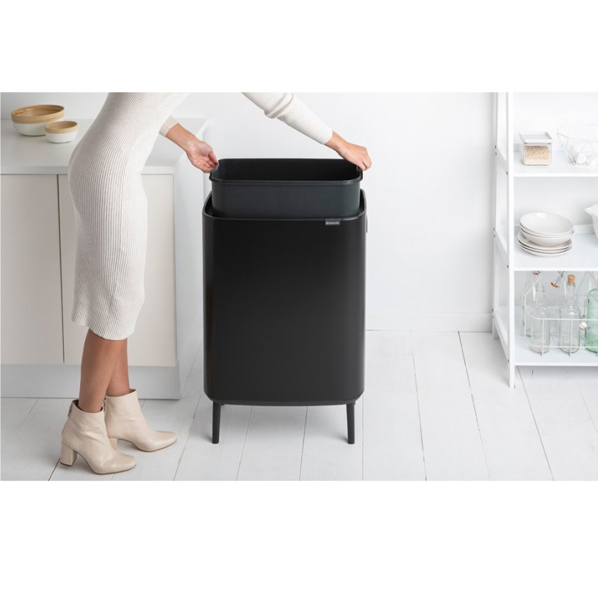 Sensorinė šiukšliadėžė BO HI 60 l, juoda, Brabantia