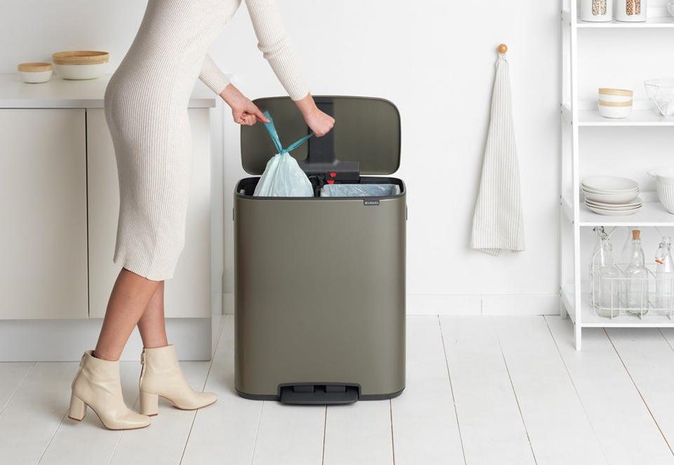Šiukšliadėžė su pedalu BO 2 x 30 l, platina, Brabantia