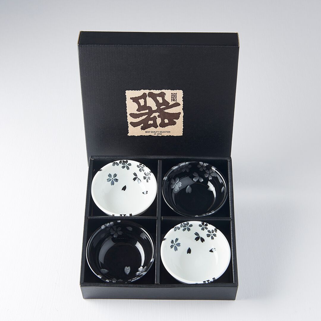 Indelis padažui BLACK & WHITE SAKURA, 4 vnt. rinkinys, 100 ml, MIJ