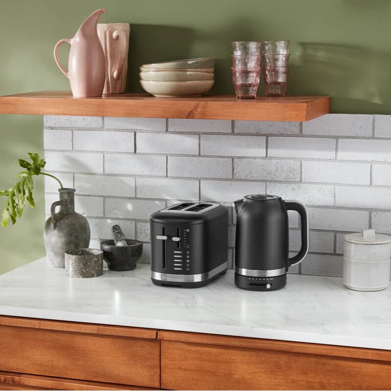 Elektrinis virdulys 5KEK1701 1,7 l, matinės juodos spalvos, KitchenAid