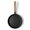 Keptuvė nelipnia danga NORDIC KITCHEN 24 cm, su medine rankena, Eva Solo