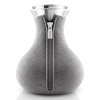 Theepot met infuser 1 l, met isolatiehoes, grijs Eva Solo