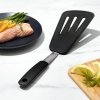 Bakspaan GOOD GRIPS 34 cm, zwart, silicone, OXO