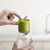 Butelka do wody z licznikiem Dot Active 81096 Joseph Joseph zielony 750 ml