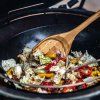 Grătar cu cărbune M 38 cm, + masă mobilă + ConvEGGtor + greblă, Big Green Egg