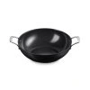 224394 2 wok essential 32 cm 6 l cerna hlinik le creuset