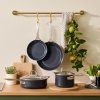 225060 1 sada hrncu essential sada 6 ks cerna hlinik le creuset