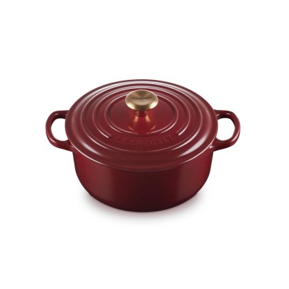 224037 kastrol signature 20 cm 2 4 l garnet litina le creuset