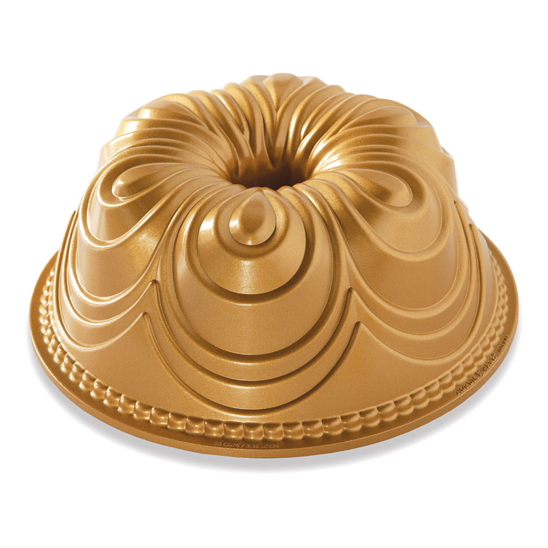 Forma na bábovku Chiffon Bundt® zlatá Nordic Ware - Nordic Ware Forma na bábovku Chiffon zlatá 2,4 l