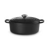 223809 2 kastrol signature 29 cm 4 7 l ovalny satin black litina le creuset