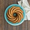 Forma na bábovku špirála Heritage Bundt® zlatá Nordic Ware