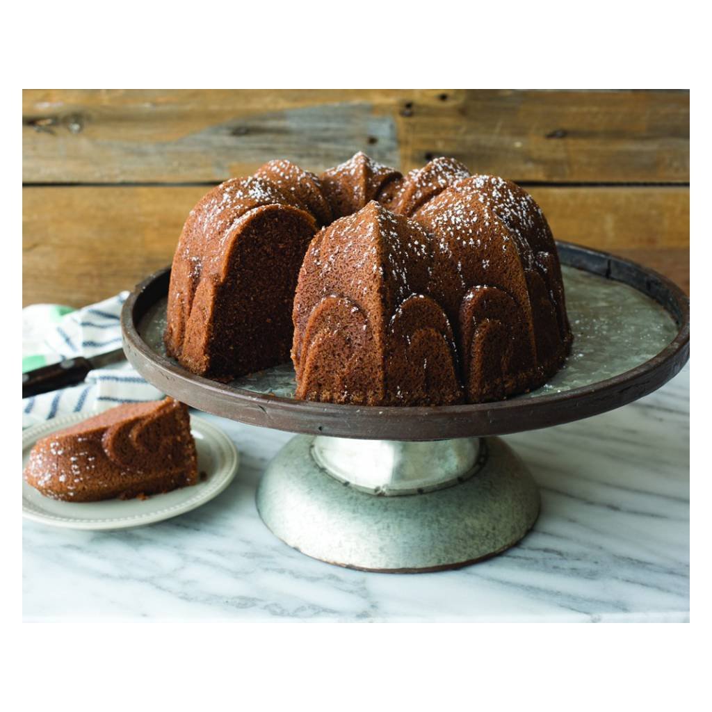 Gugelhupfform Lilien Fleur De Nov Bundt® Nordic Ware caramel