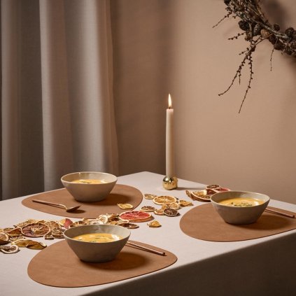 Tischset CURVE NUPO 37 x 44 cm, Fleisch, leder, LIND DNA