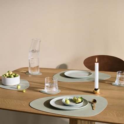 Tischset CURVE NUPO 37 x 44 cm, dunkel grün, leder, LIND DNA