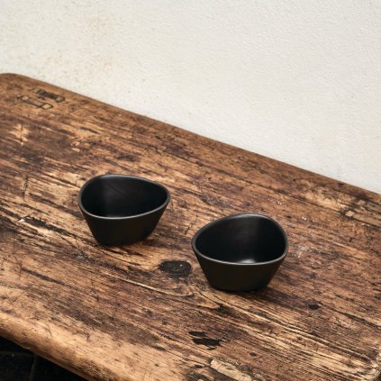 Schüssel KURVE 11 cm, schwarz, steingut, LIND DNA