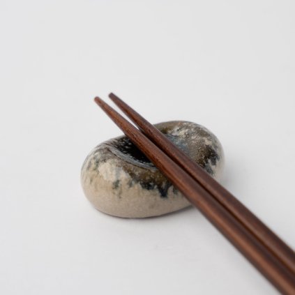 Essstäbchenablage Kieselstein MARBLED, Porzellan, MIJ