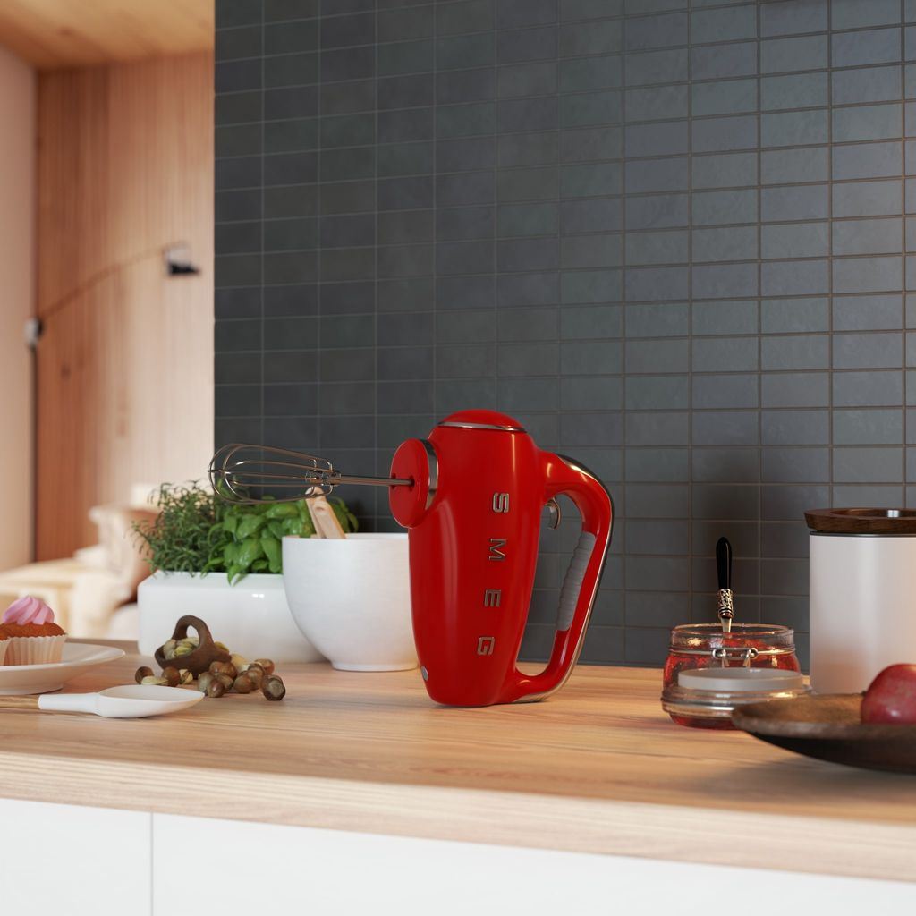 190178 1 smeg rucni mixer cervena scena 02