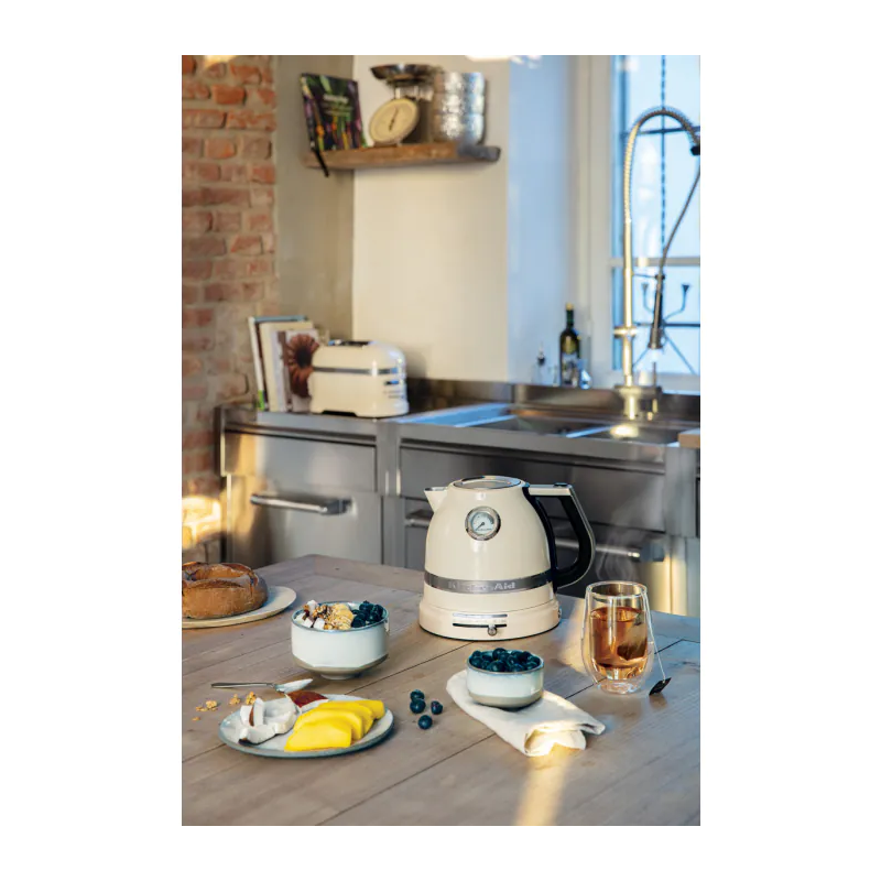 Wasserkocher mit Temperatureinstellung ARTISAN 1,5 l, Almond, KitchenAid
