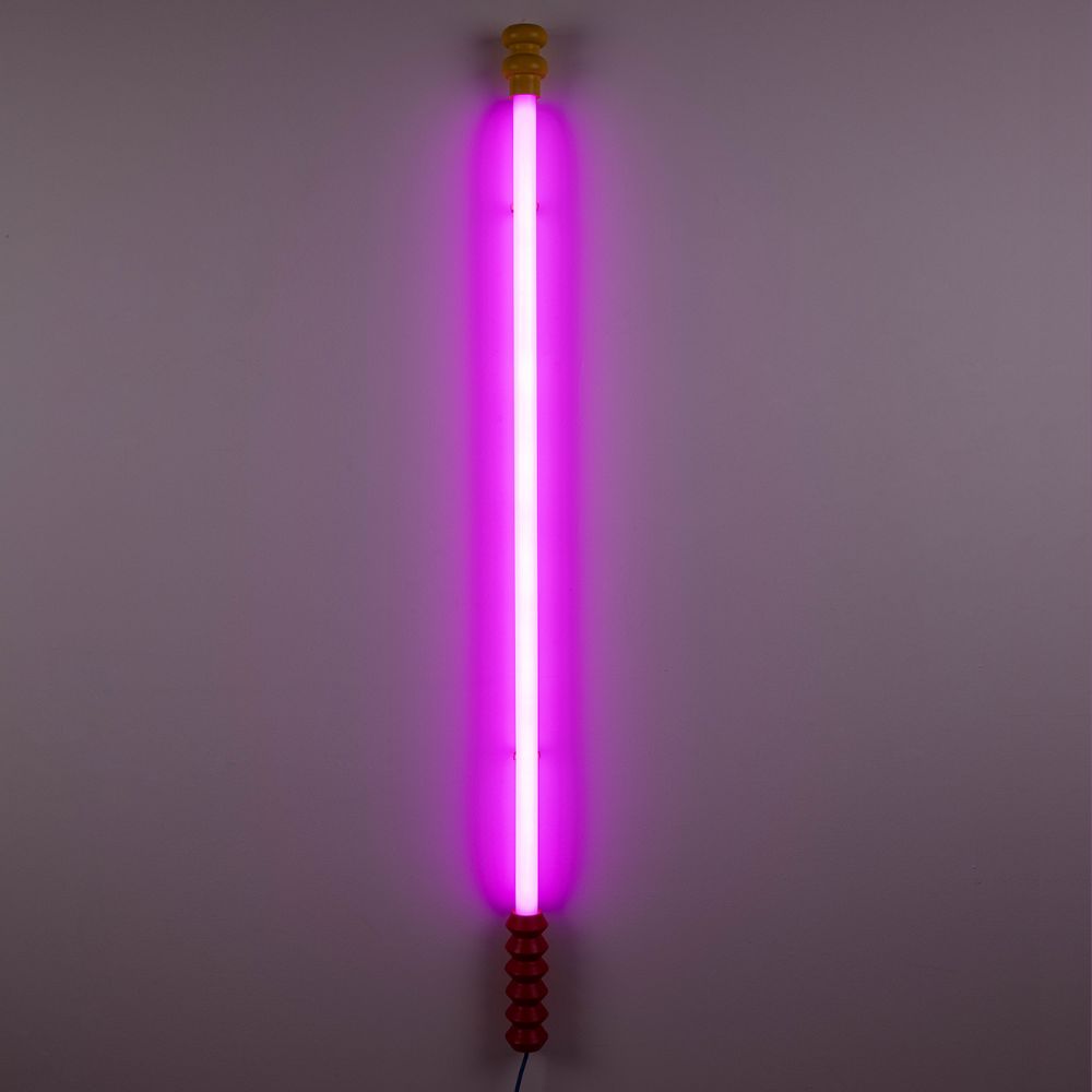 Wand Dekoleuchte SUPERLINEA 141,5 cm, lila, Holz/Kunststoff, Seletti
