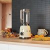 186323 1 smeg stolni mixer kremova scena 02