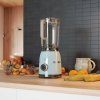 190154 1 smeg stolni mixer pastelova modra scena 02