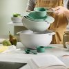 Schüsseln-Set NEST 40112, 9-teilig, mit Seiher Und Messlöffel, grau/grün, Joseph Joseph