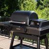 230626 peletovy gril ironwood cerna traeger