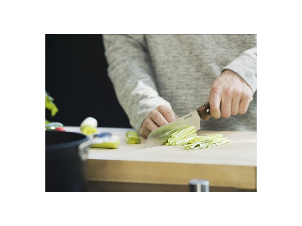 Santoku-kniv NORR 16 cm, Fiskars