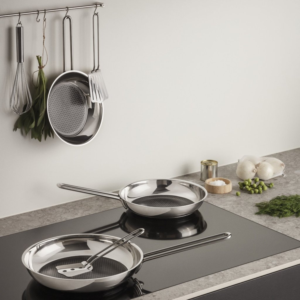 215744 1 neprilnava panev slip let ceramic 28 cm stribrna nerezova ocel eva solo
