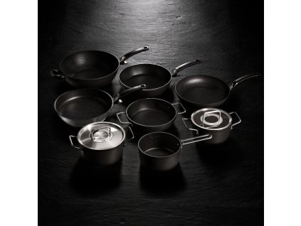 Hög gryta ADAMANT 18 cm, svart, aluminium, Fissler