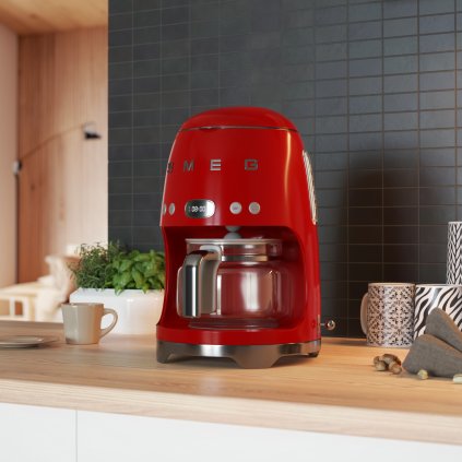 Kaffebryggare 50'S STYLE DCF02RDEU, röd, Smeg