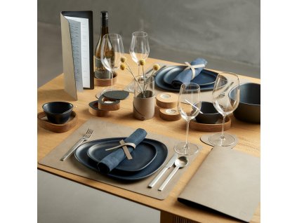 Servettring FOLD NUPO 30 cm, set i 4 delar, antracit / ljus grå, läder, LIND DNA