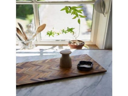 Skär- och serveringsbräda SILD 49 x 24 cm, trä, mörk brun, Fritz Hansen