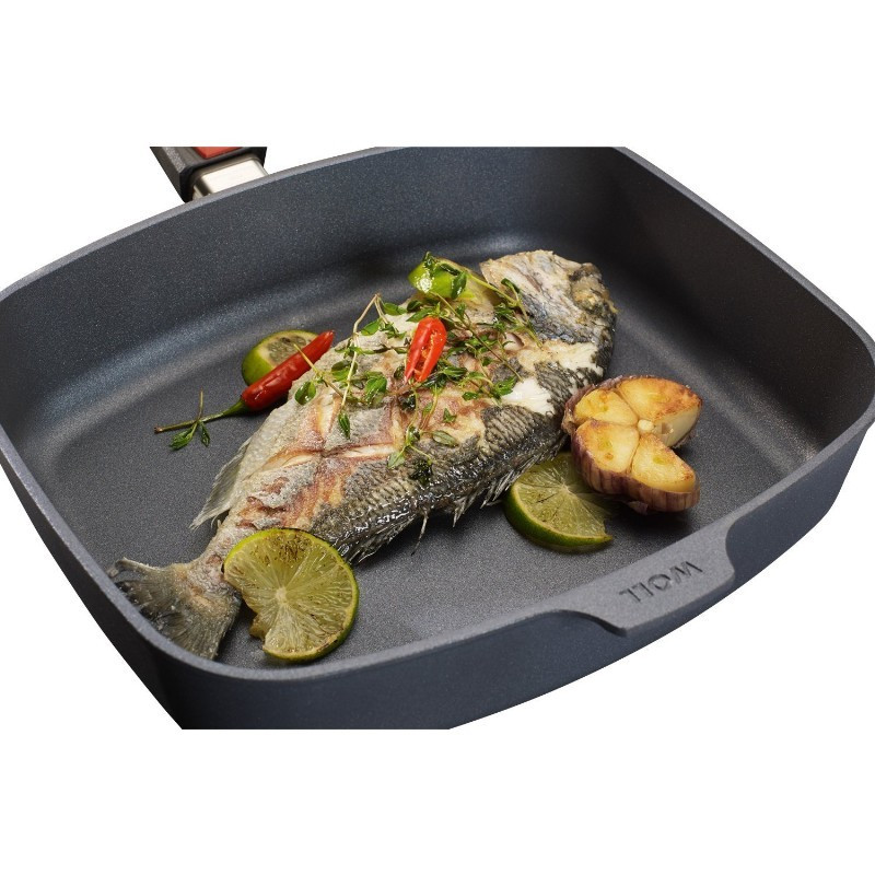 Non-stick stekpanna TITANIUM NOWO 26 x 26 cm, avtagbart handtag, WOLL