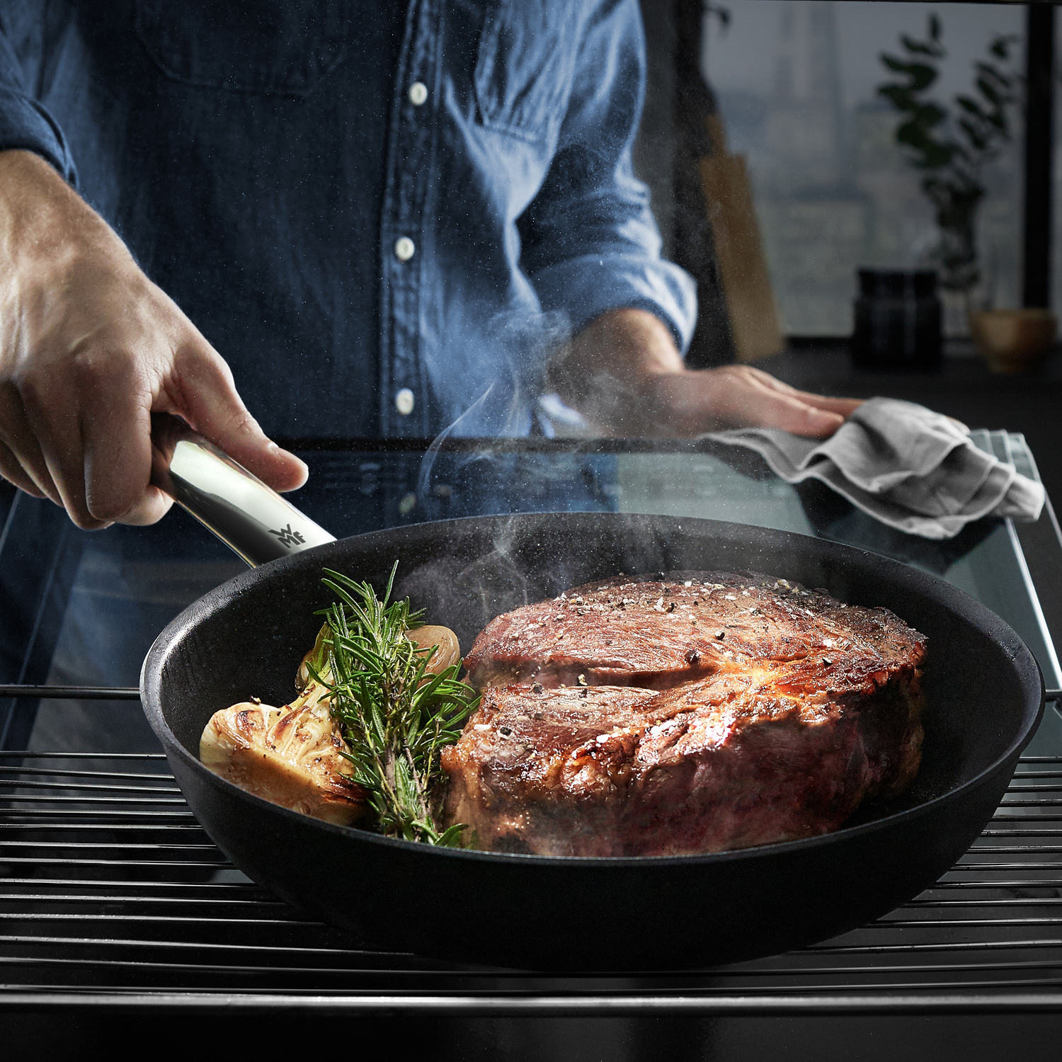 Non-stick stekpanna SPEED PROFI PRO 28 cm, WMF
