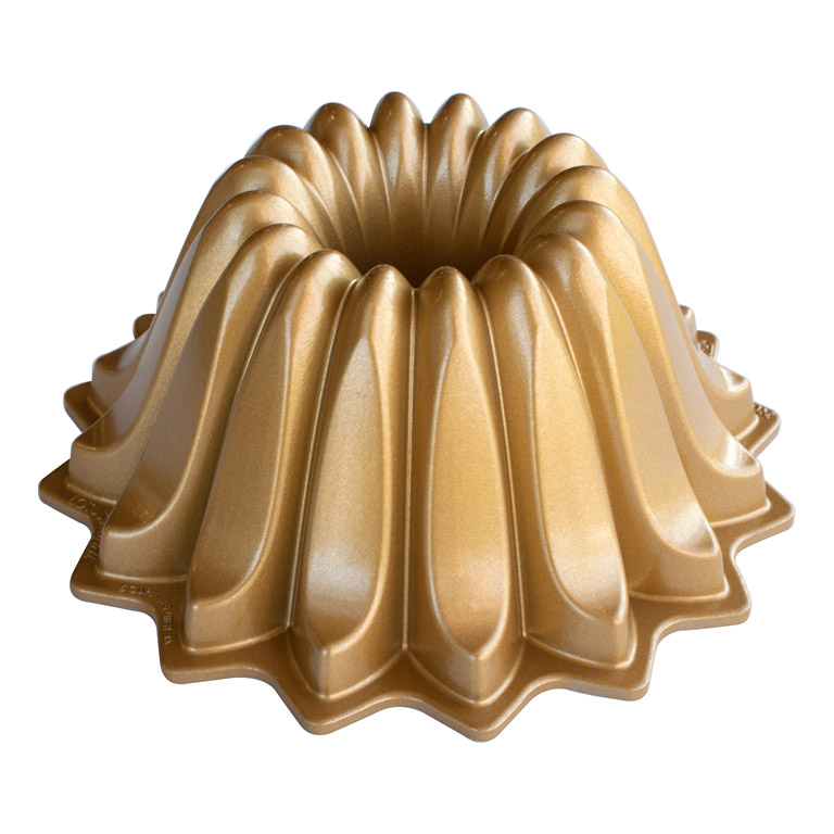 Bakform LOTUS, guld, Nordic Ware