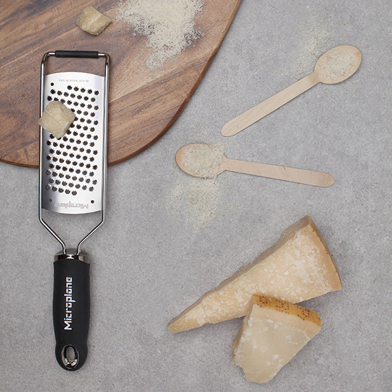 Rivjärn för parmesanost GOURMET, Microplane