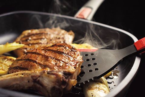 Non-stick stekpanna TITANIUM NOWO 28 x 28 cm, för induktion, avtagbart handtag, titan, WOLL