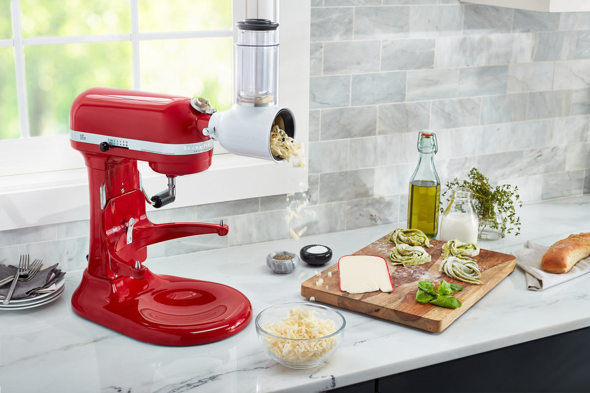 Tillbehör för KitchenAid hushållsassistent, set i 3 delar, skivare och rivare 5KSMVS, köttkvarn 5KSMFGA, juicer 5JE, KitchenAid