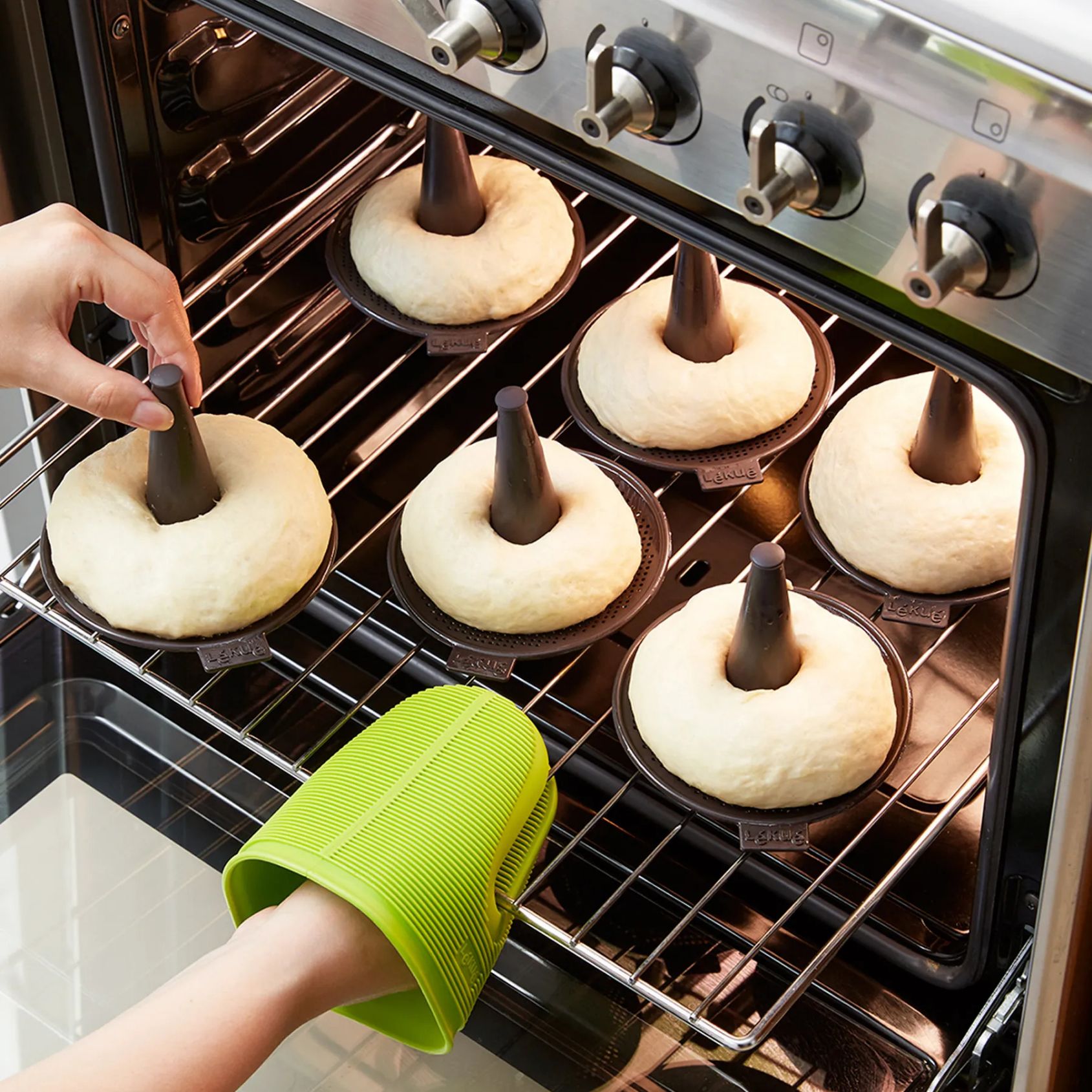 Bagel-bakform, set i 6 delar, brun, silikon, Lékué