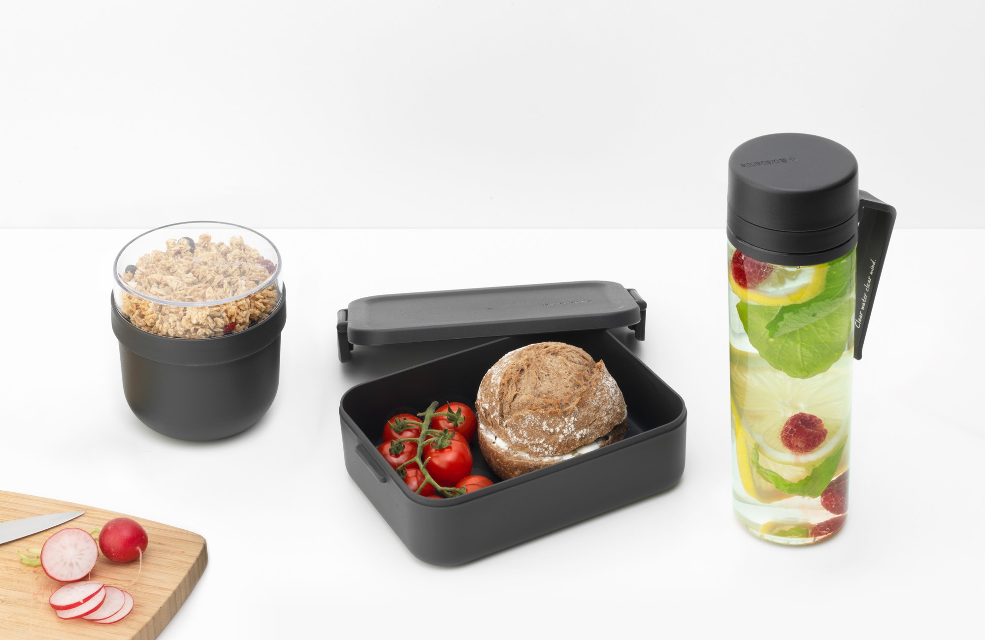 Matlåda, lunchburk och vattenflaska i set MAKE & TAKE mörkgrå, Brabantia